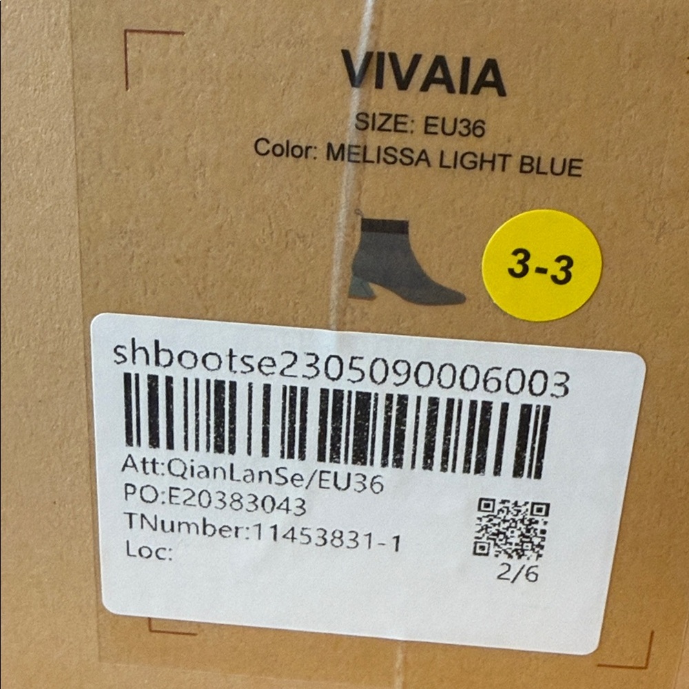 Vivaia Square-Toe Perforated Heeled Boots (Melissa) Size EU36 - Picture 9 of 11